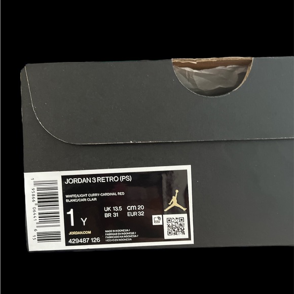 Little Kids Jordan 3 ‘Cardinal Red’ - Picture 5 of 6